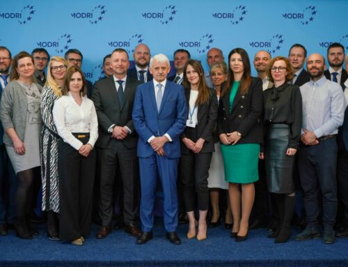 Novým predsedom strany MODRÍ – ES je Ľuboš Schwarzbacher